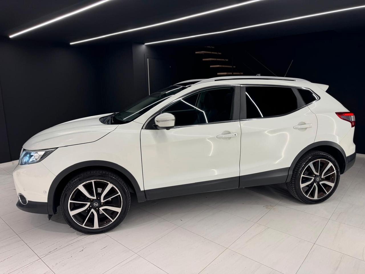 Nissan Qashqai 1.5d 110 CV Tekna Full-2014