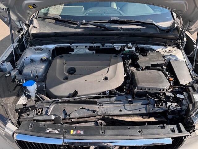 Volvo XC40 B3 automatico Core