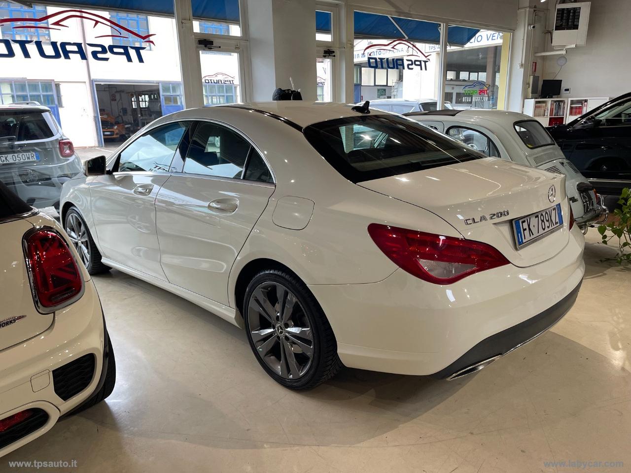 MERCEDES-BENZ CLA 200 Sport