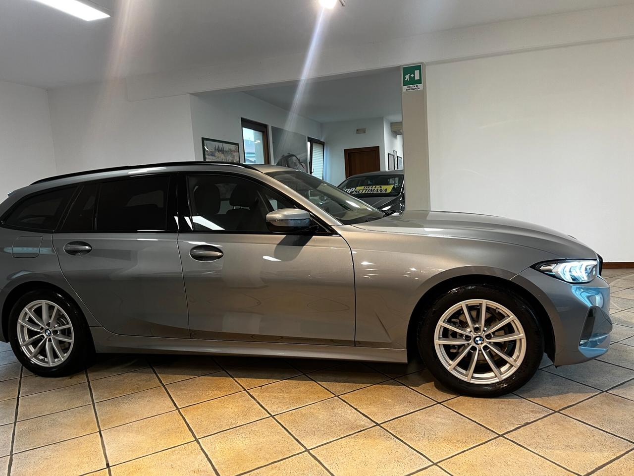 Bmw 318d 48V Touring Restyling