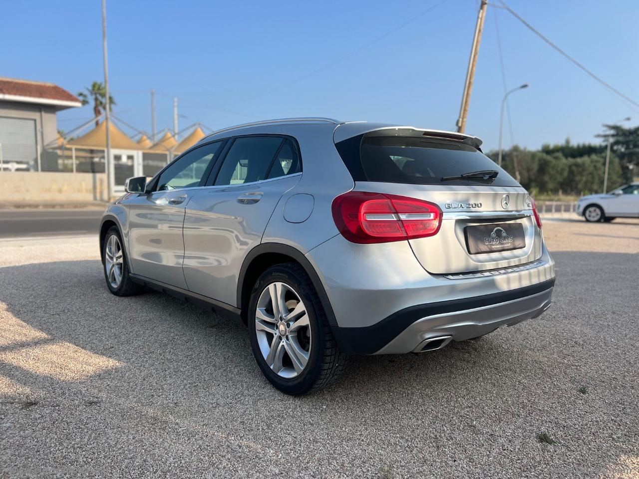 MERCEDES-BENZ GLA 200 CDI Automatic Sport