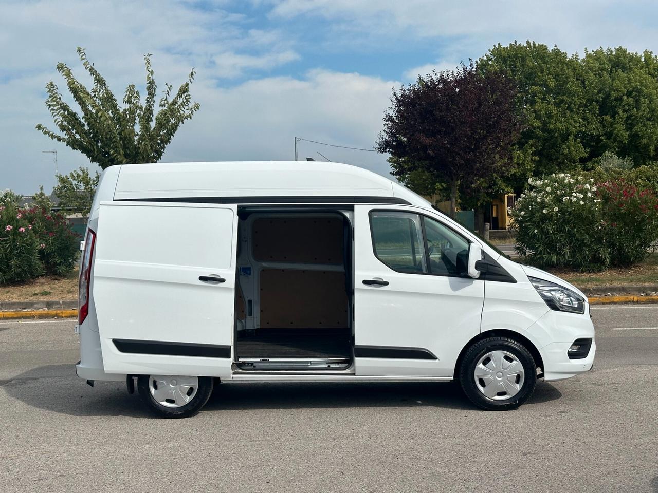 Ford Transit Custom L1H2 2.0 EcoBlue 130 Cv Auto (Euro 6.2)