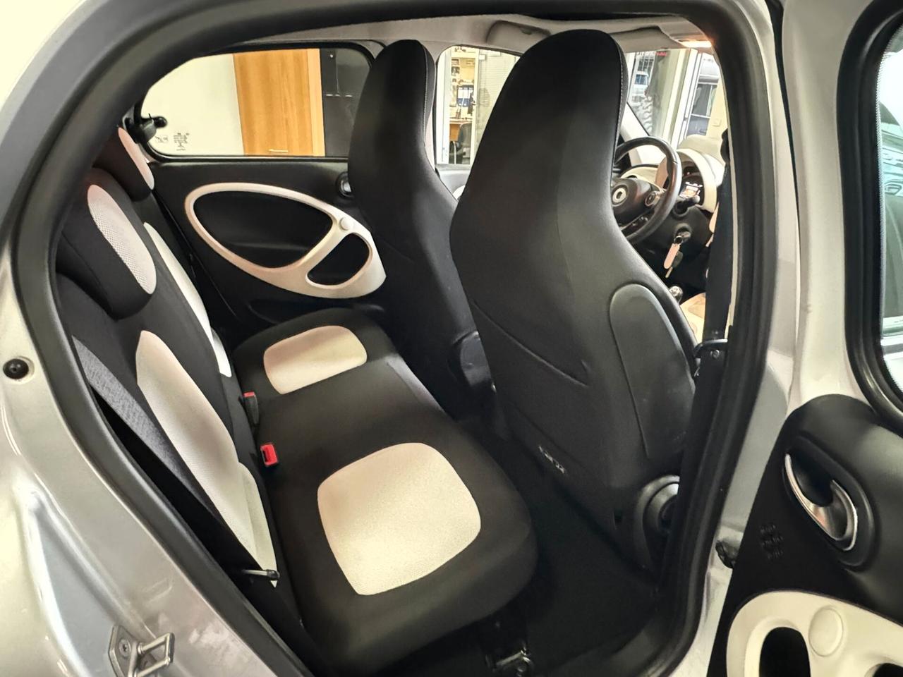 Smart ForFour 70 1.0 Passion