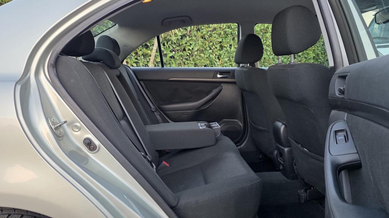 Toyota Avensis 1.8 16V 129CV PERFETTA