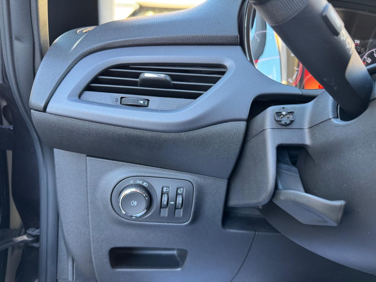 Opel Corsa 1.4 90CV GPL Tech 5 porte Elegance