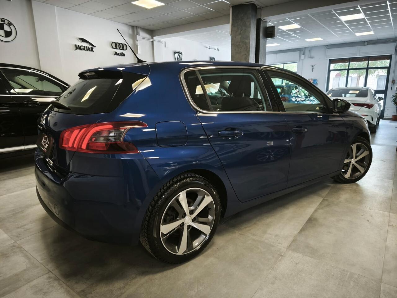Peugeot 308 BlueHDi 130 S&S EAT8 Allure