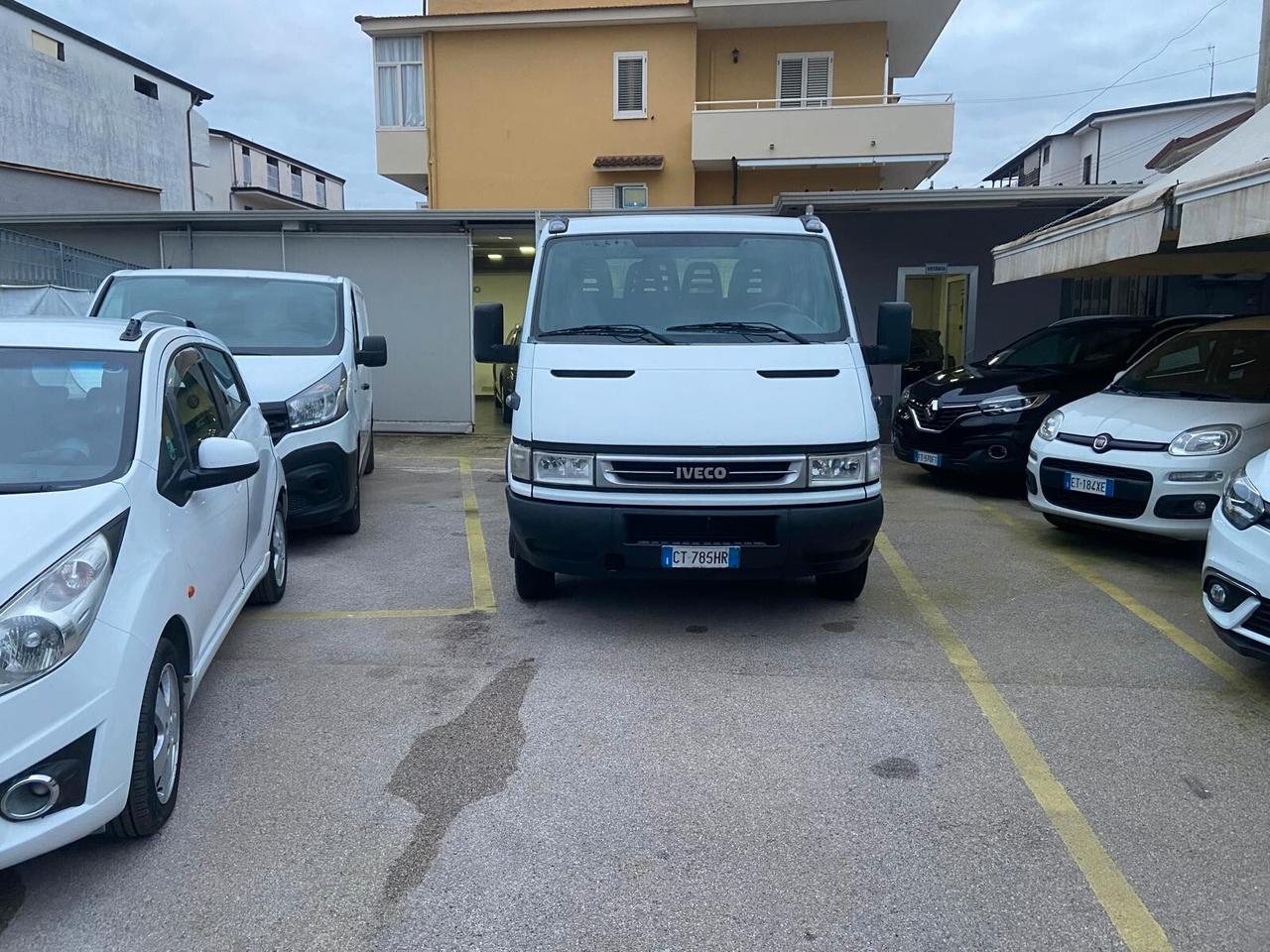 Iveco Daily 35 C 12 Ribaltabile Usato poco Cabina Perfetta