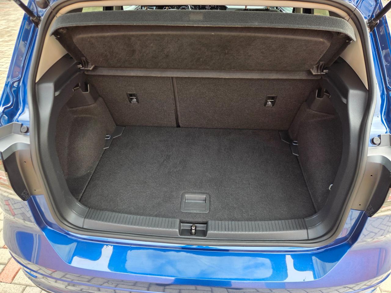Volkswagen T-Cross 1.0 TSI 110 CV Sport R-Line