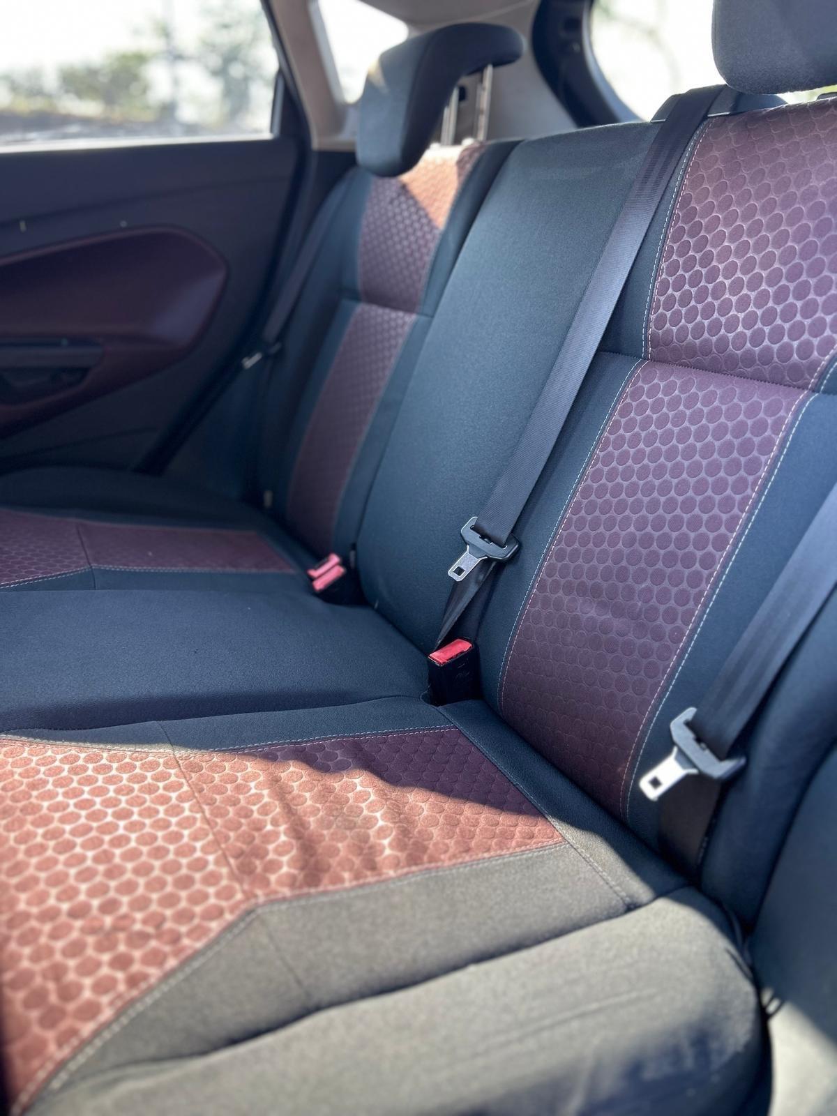 Ford Fiesta 1.4 5 porte Bz.- GPL Titanium