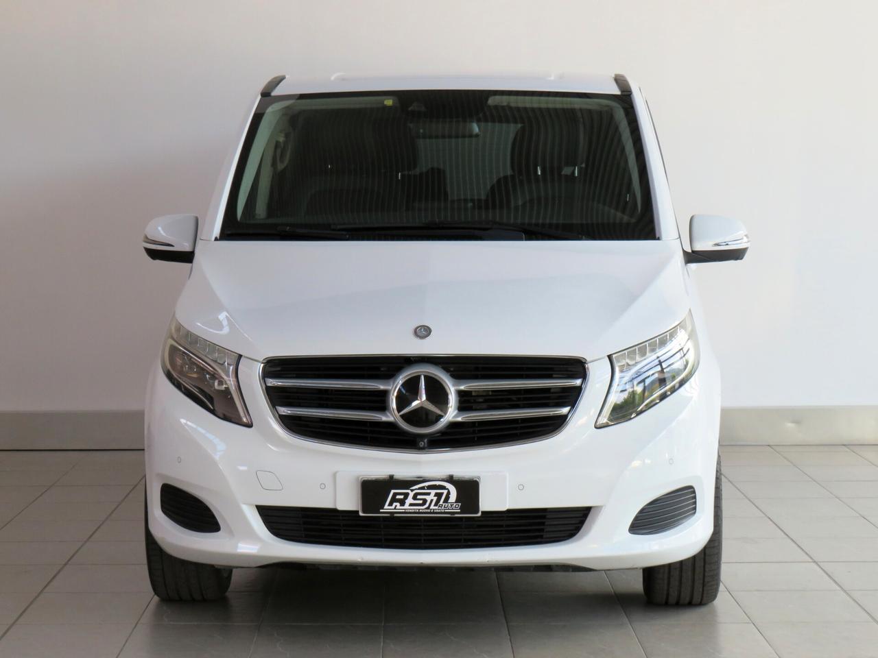 Mercedes-benz V 220 d Automatic 4Matic Premium Long