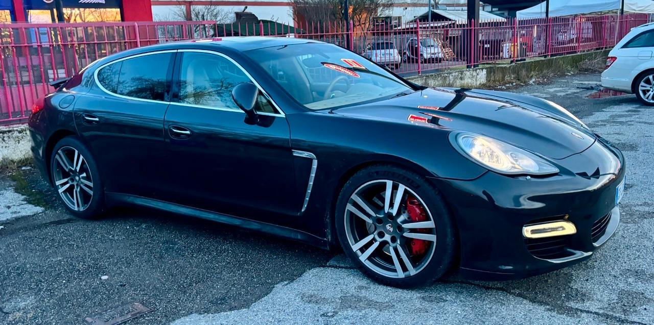Porsche Panamera 4.8 Turbo chrono sport pack PDK7