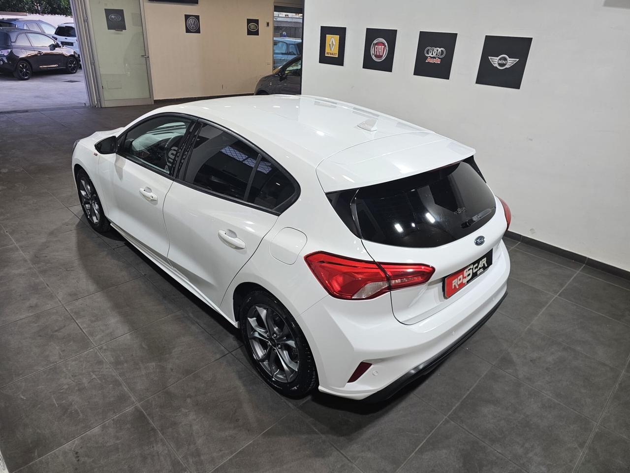 Ford Focus 1.5 TDCi 120 CV ST Line