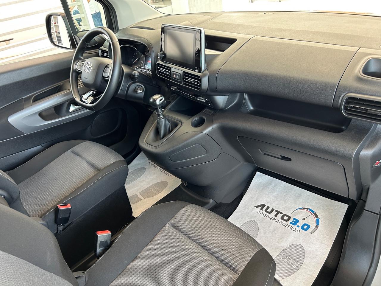 Toyota Proace City Verso 1.5D 130 CV S&S Short D Executive Neopat
