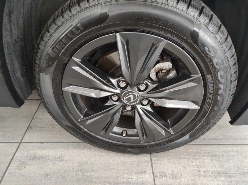 LEXUS UX - UX Hybrid 4WD Executive