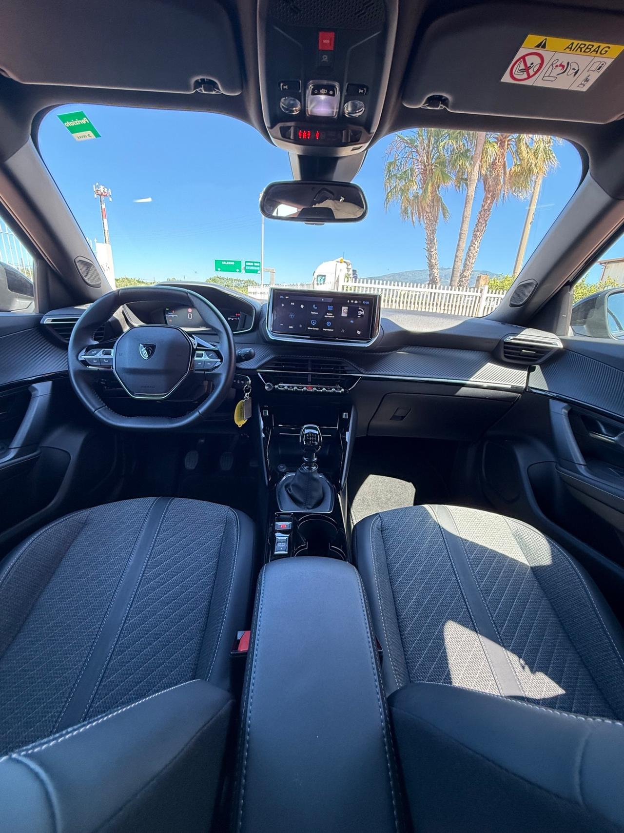 Peugeot 2008 1.2 100cv
