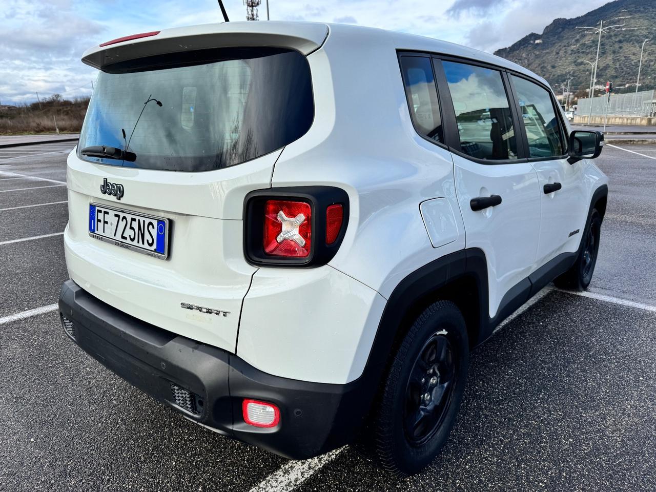 Jeep Renegade 1.6 E-TorQ EVO Sport