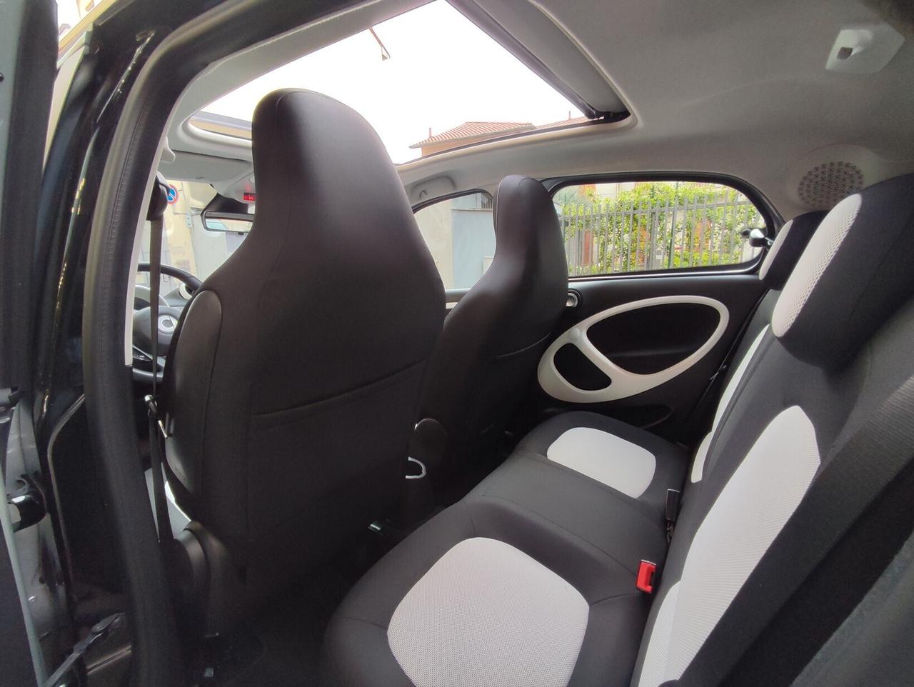 Smart ForFour 70 1.0 aut. Cabrio Assist Frenata/Corsia