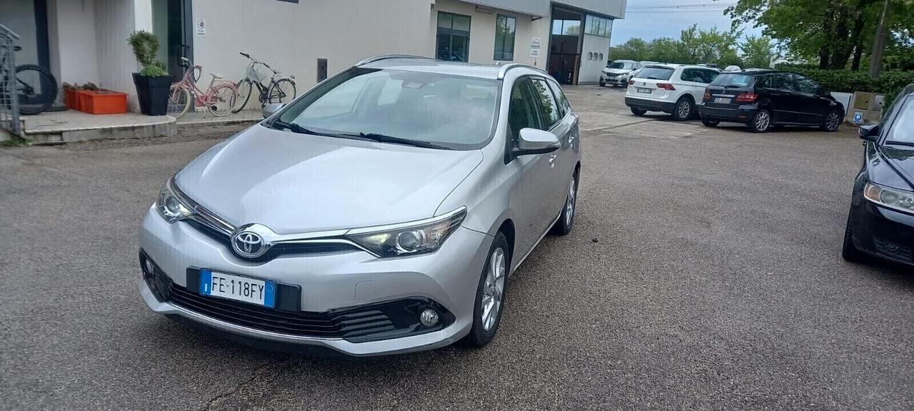 Toyota Auris Touring Sports 1.6 D-4D Active