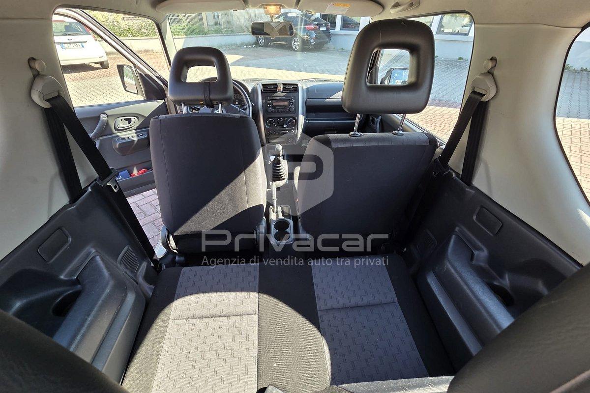 SUZUKI Jimny 1.3i 16V cat 4WD JLX