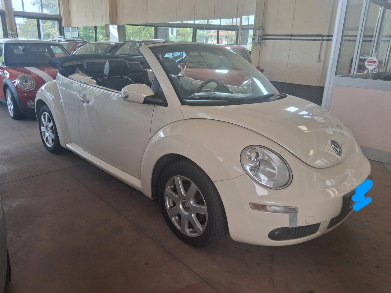 Volkswagen New Beetle 1.4 16V Cabrio