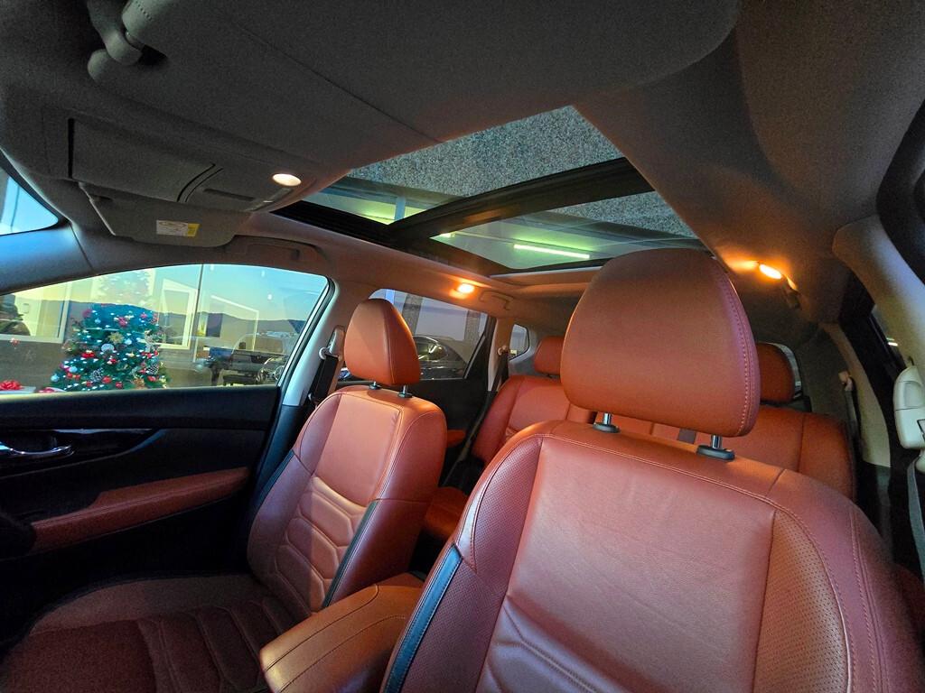 Nissan X-Trail 2.0 dCi 4WD Tekna full optionall