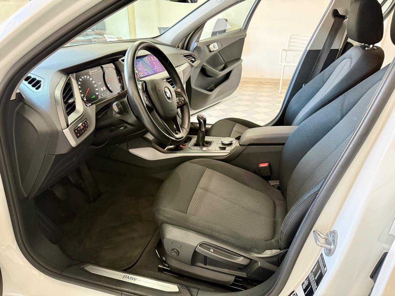 Bmw 116 116d 5p. Business Advantage