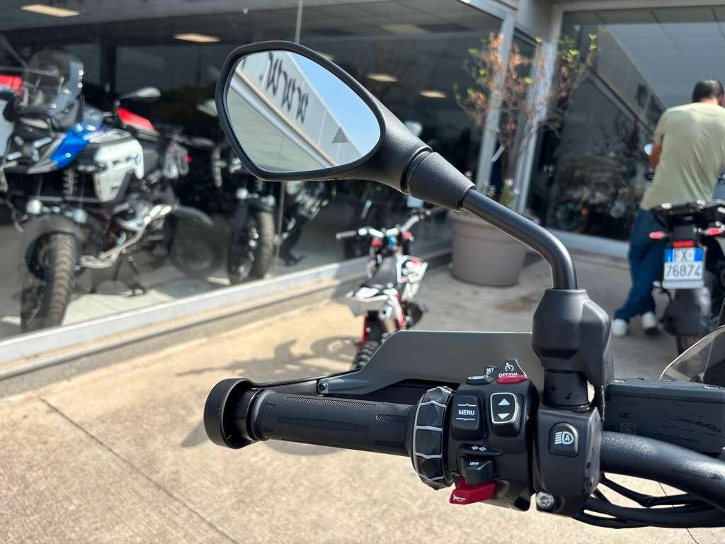 Bmw R 1300 GS Triple Black 2026 KM 0 Tua a solo 239 Euro al mese