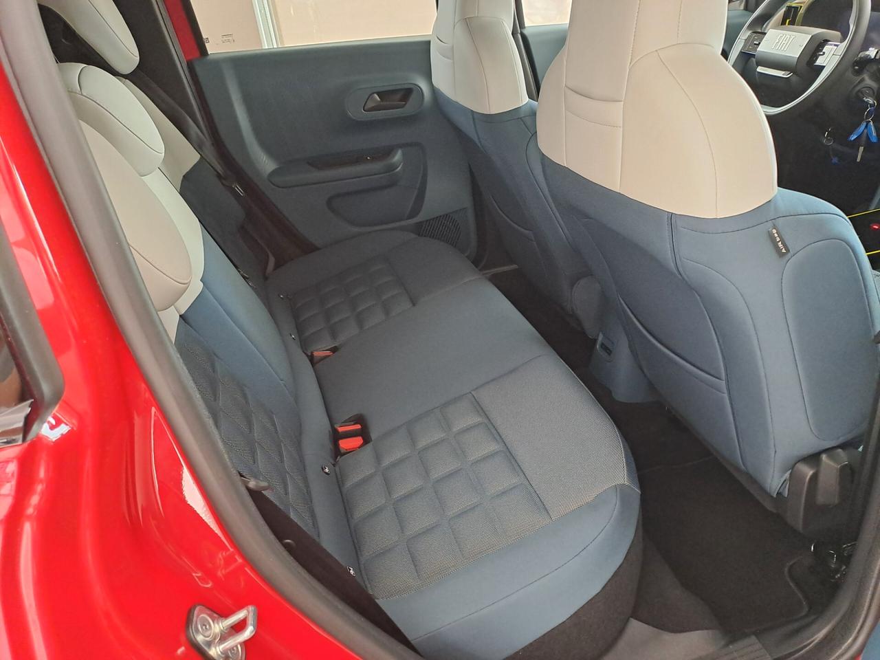 Fiat Grande Panda 1.2 Hybrid 110 CV La Prima 12/25