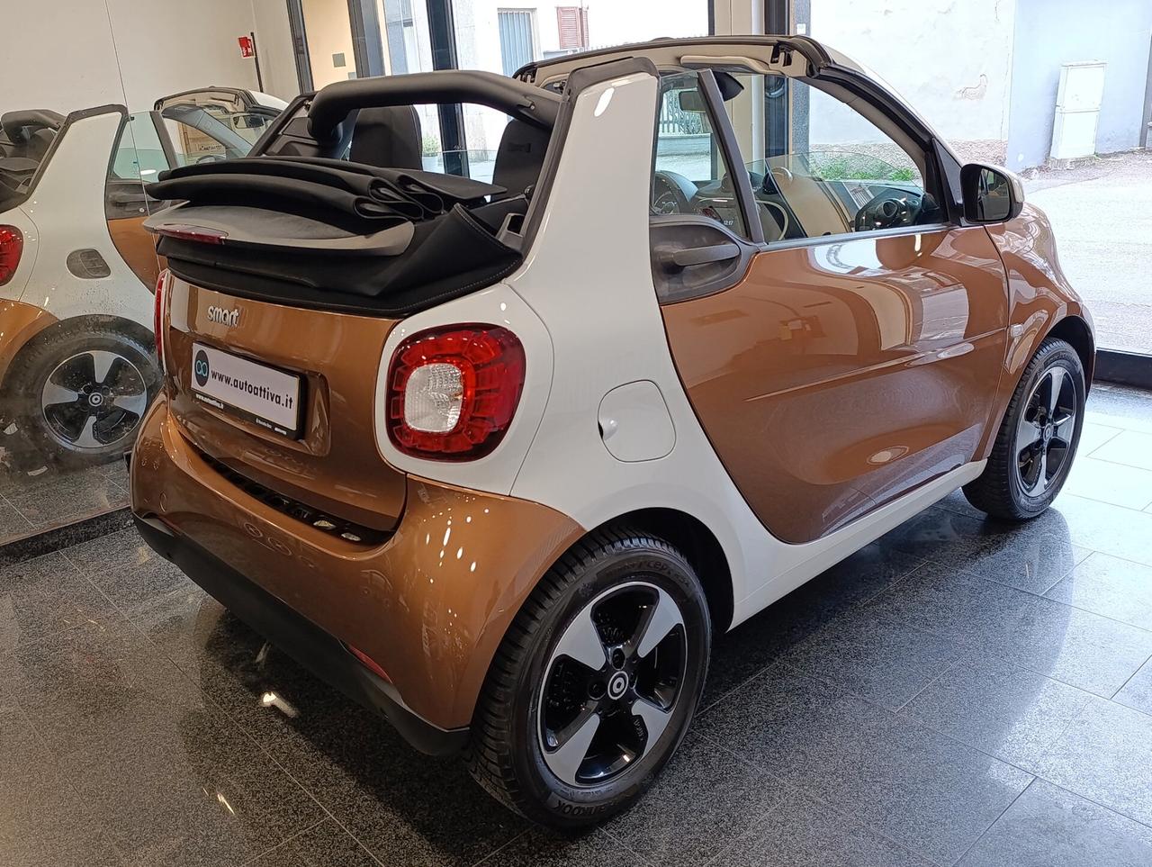 Smart ForTwo 90 0.9 Turbo aut. cabrio Passion navi telecamera