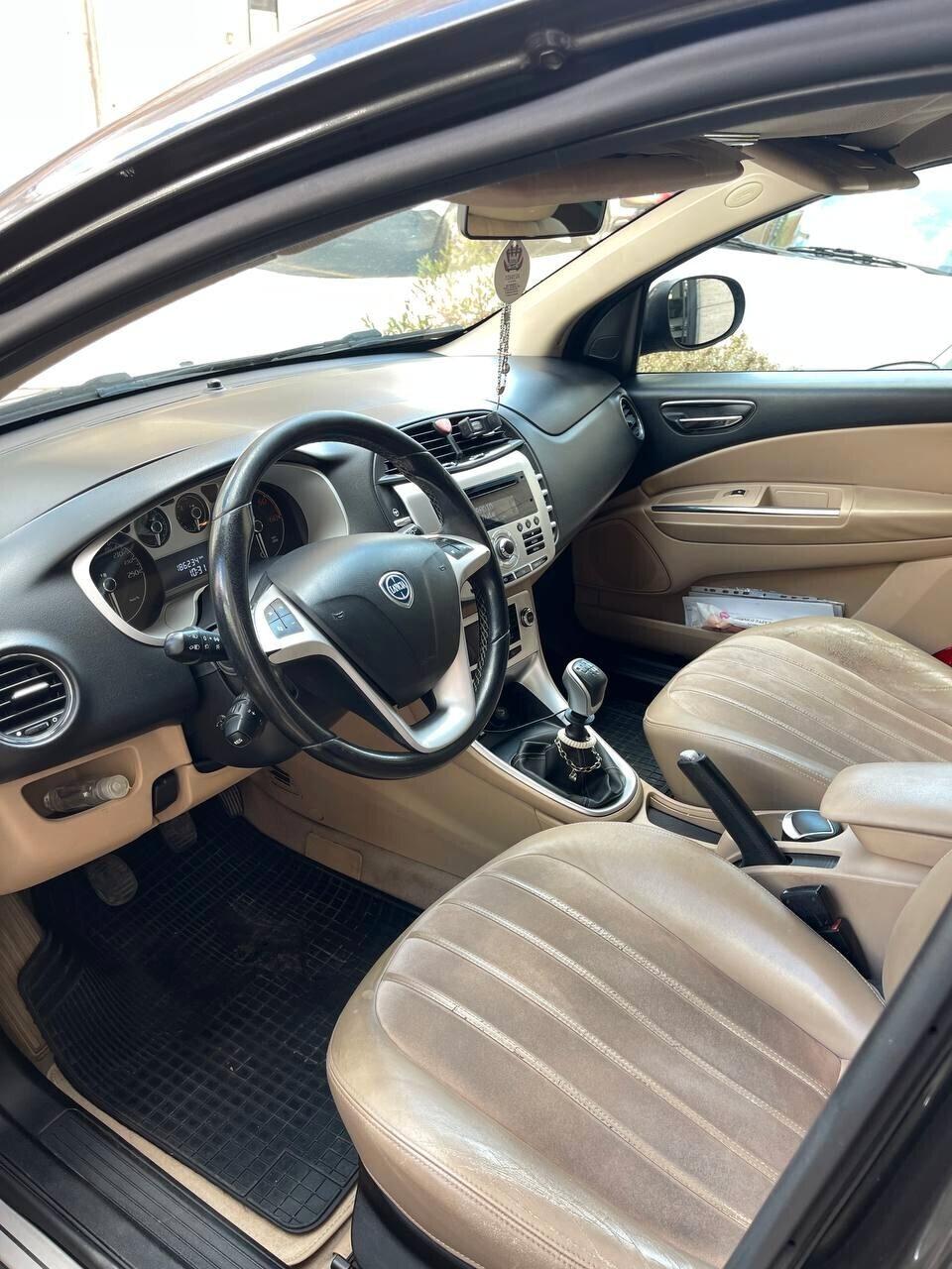 Lancia Delta 1.6 MJT 120cv Gold