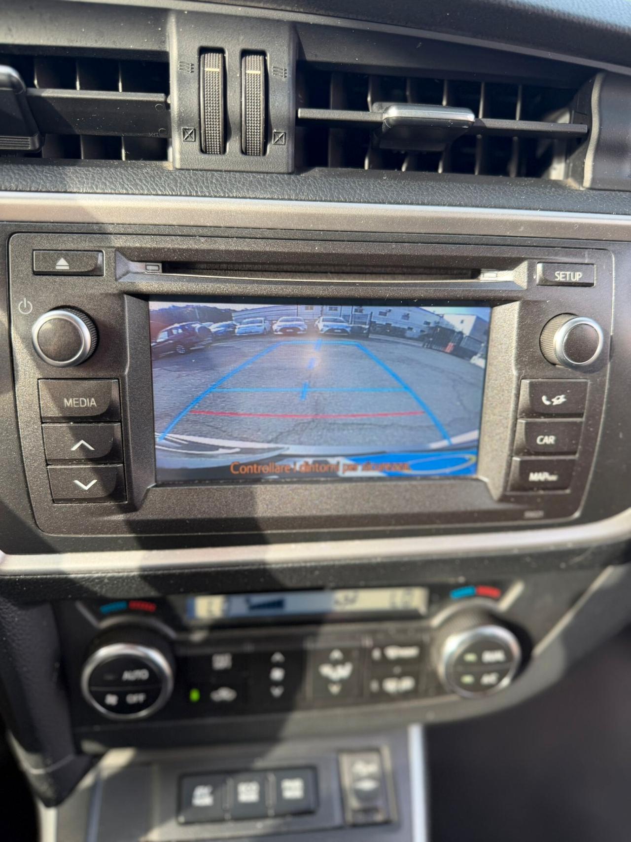 Toyota Auris Touring Sports 1.8 Hybrid Lounge