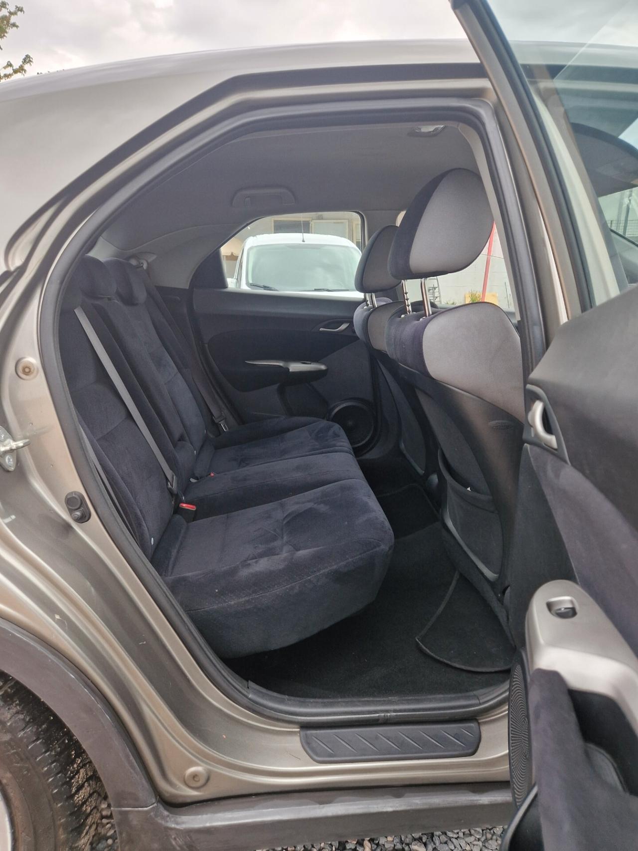Honda Civic 1.4 i-DSi 5p. Comfort 140000km