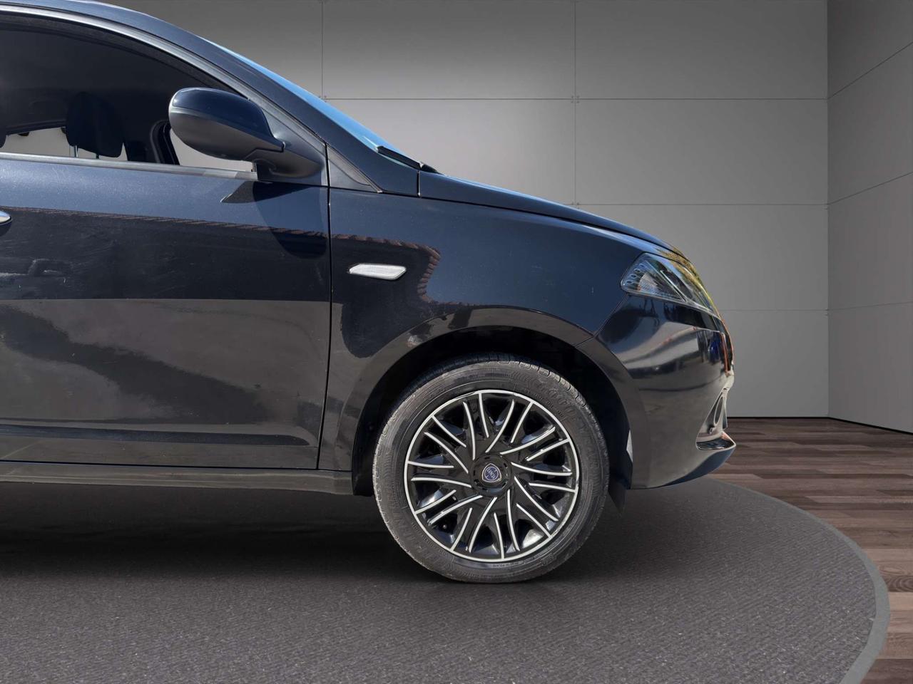 Lancia Ypsilon Ypsilon 1.0 Firefly Hybrid Gold