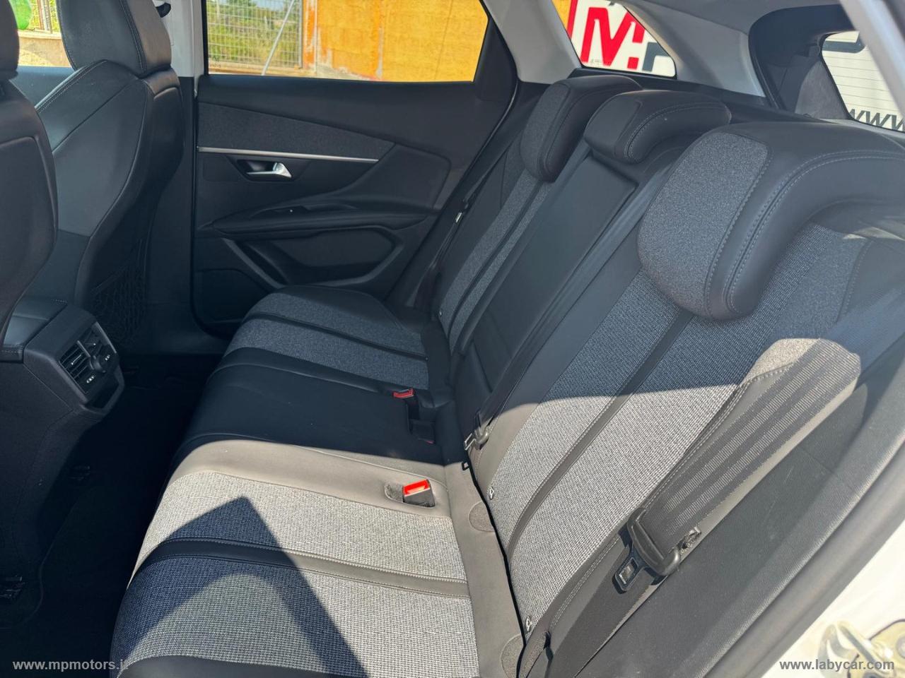 PEUGEOT 3008 ALLURE 1.6 BlueHDi 120CV S&S EAT6 AUTOMATICA