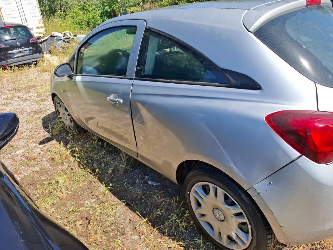 OPEL CORSA E 2017 GPL SINISTRATA