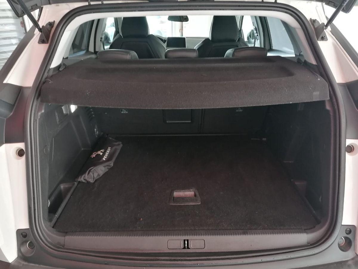 PEUGEOT - 3008 - BlueHDi 120 EAT6 S&S Allure