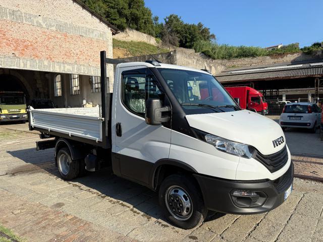 IVECO Daily 35C16H BTor 3.0 HPT PC-RG Cabinato