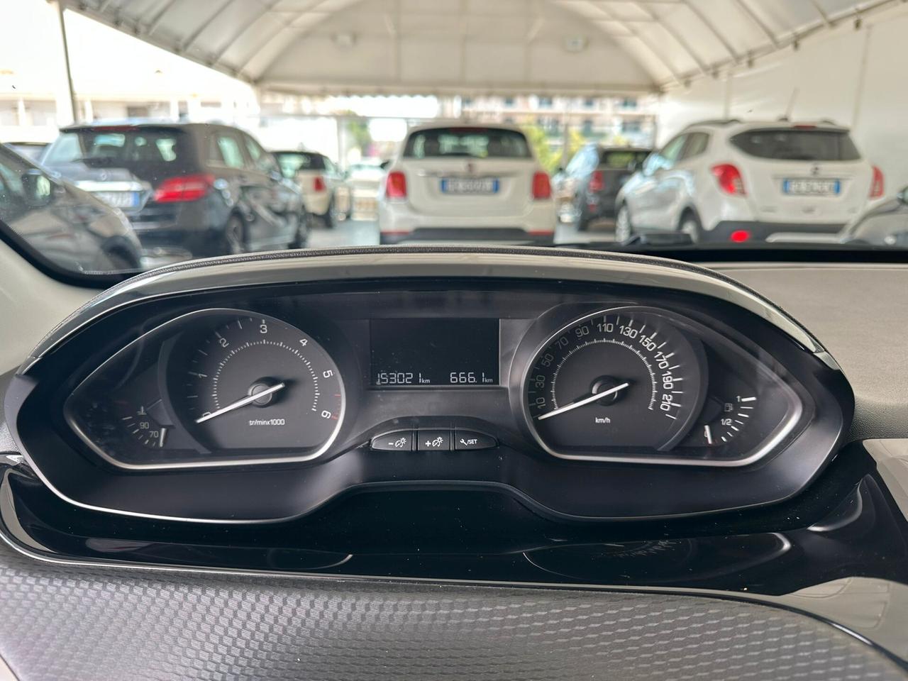 Peugeot 2008 BlueHDi 75 Active 2015