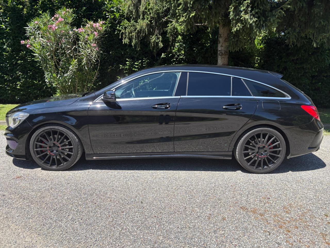 Mercedes-benz CLA 250 S.W. 4Matic Automatic Premium Dark Night