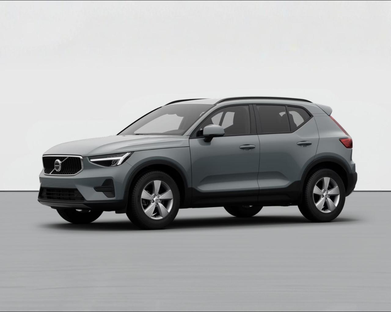 VOLVO XC40 ESSENTIAL B3 AUTO PREZZO PROMO FINO A FINE MESE