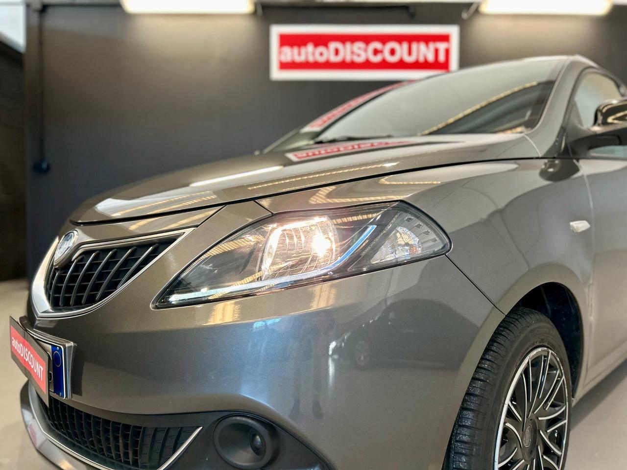 Lancia Ypsilon 1.0 FireFly 5 porte S&S Hybrid Silver *PREZZO PROMO*