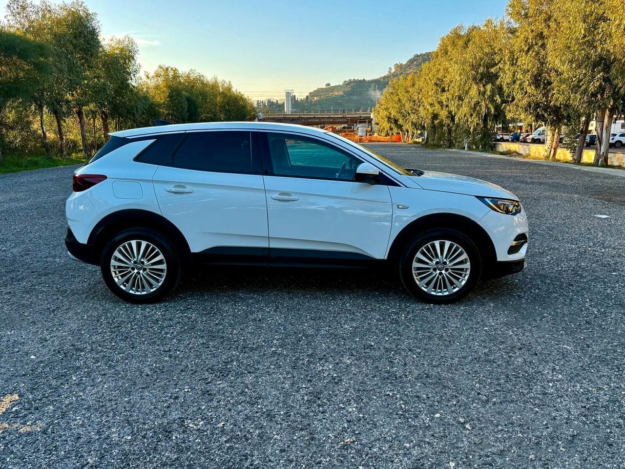 OPEL GRANDLAND X 1.5 CDI ECOTEC INNOVATION