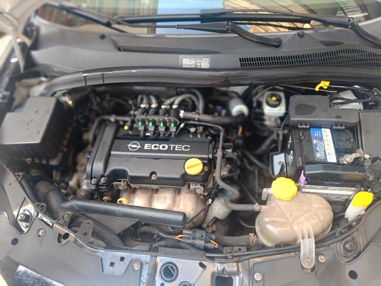 OPEL CORSA 1.2 GPL-NEOPATENTATI-Euro 3990