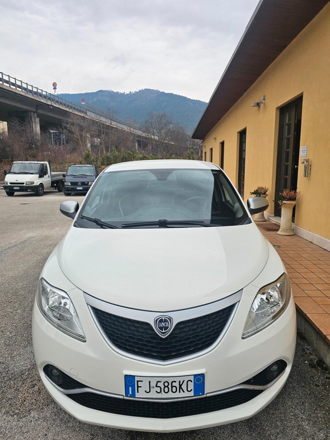 Lancia Ypsilon 1.2 69 CV 5 porte GPL Ecochic Mya