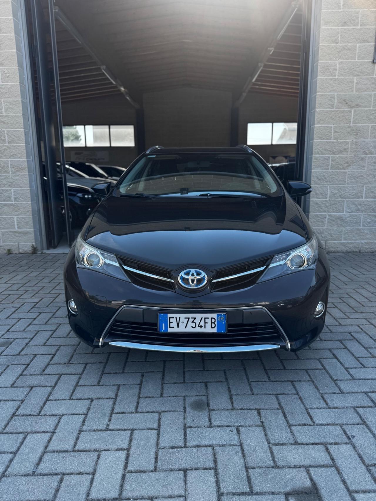 Toyota Auris Touring Sports 1.8 Hybrid Lounge