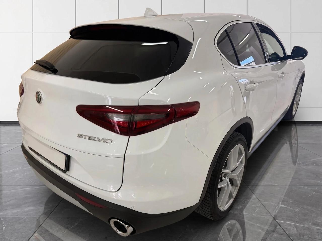 Alfa Romeo Stelvio 2.2 Turbodiesel 210 CV AT8 Q4 Executive PROMO 18 Luglio