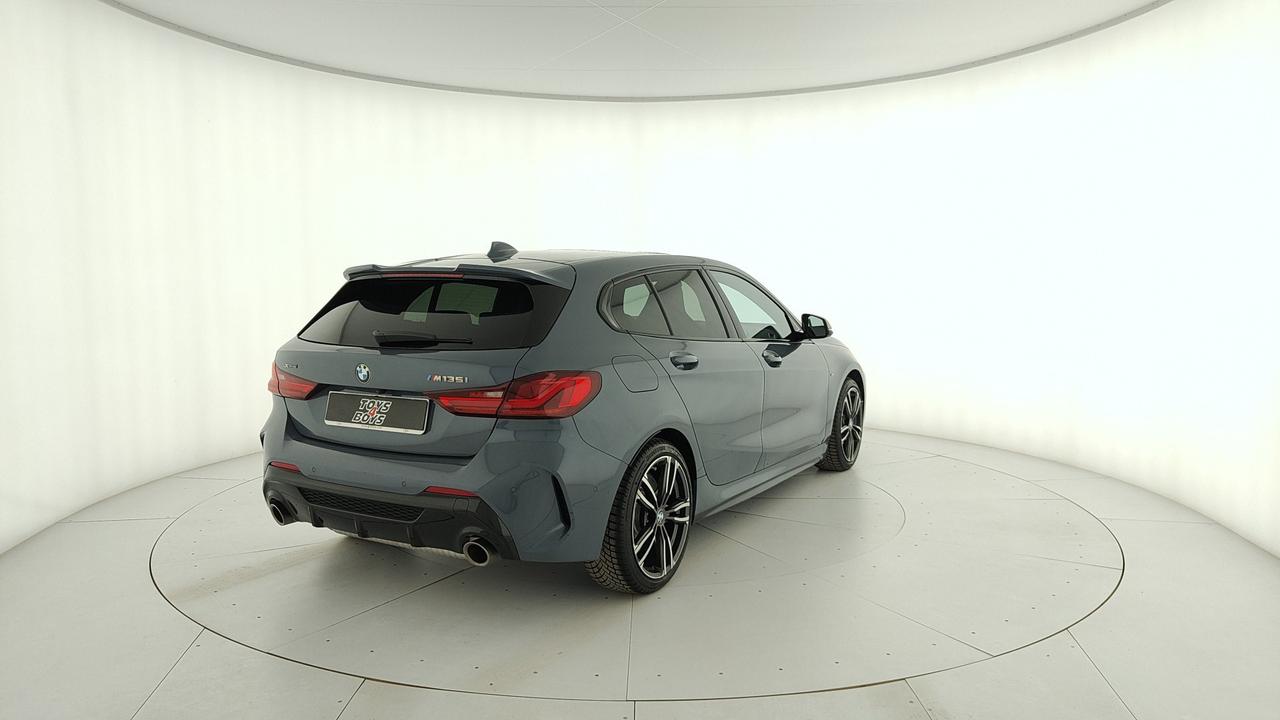 BMW Serie 1 F40 - M 135i xdrive auto