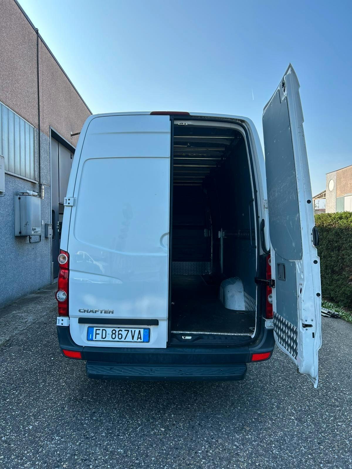 Volkswagen Crafter 35 2.0 TDI 100KW P.L. T.A.