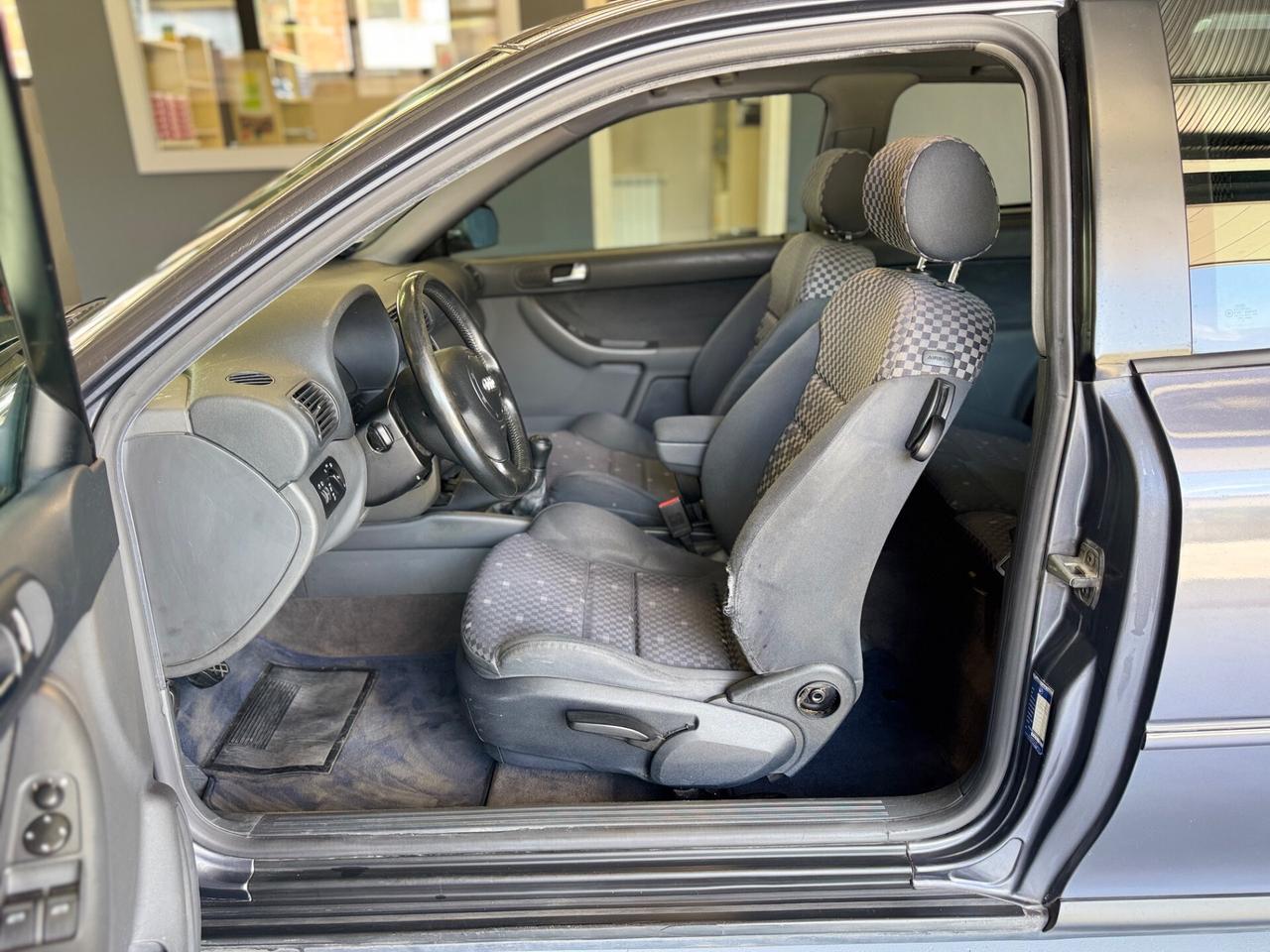 Audi A3 1.9 TDI cat 3p. Attraction
