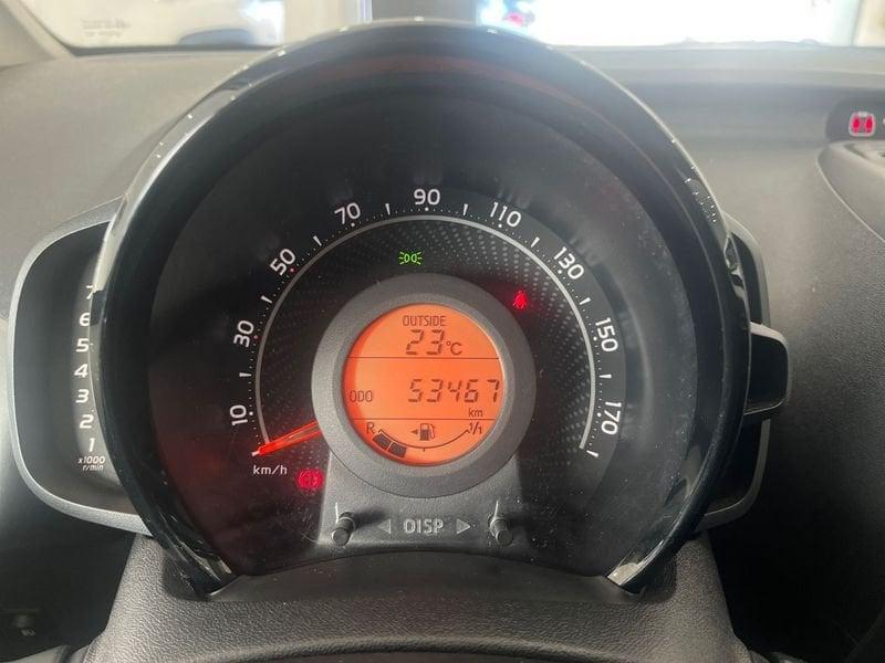 Toyota Aygo Aygo 5p 1.0 x-play 72cv